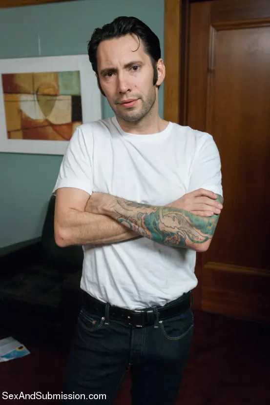 Kink 'Una puta que ayuda: una presentación destacada sobre sexo duro' protagonizando Penny Pax (foto 14)