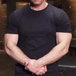 Penny Pax en 'Kink' Esclava sexual anal Penny Pax: En servicio (Miniatura 1)