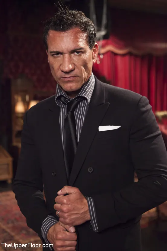 Kink 'Ven a una orgía de tiros en el piso superior' protagonizando Penny Pax (foto 16)