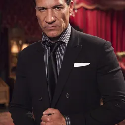 Penny Pax en 'Kink' Ven a una orgía de tiros en el piso superior (Miniatura 16)