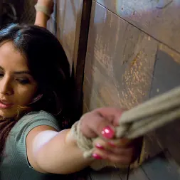 Pepper Foxxx に 'Kink' ペッパーFoxxx：大きなオルガズムの小さな体 (サムネイル 1)