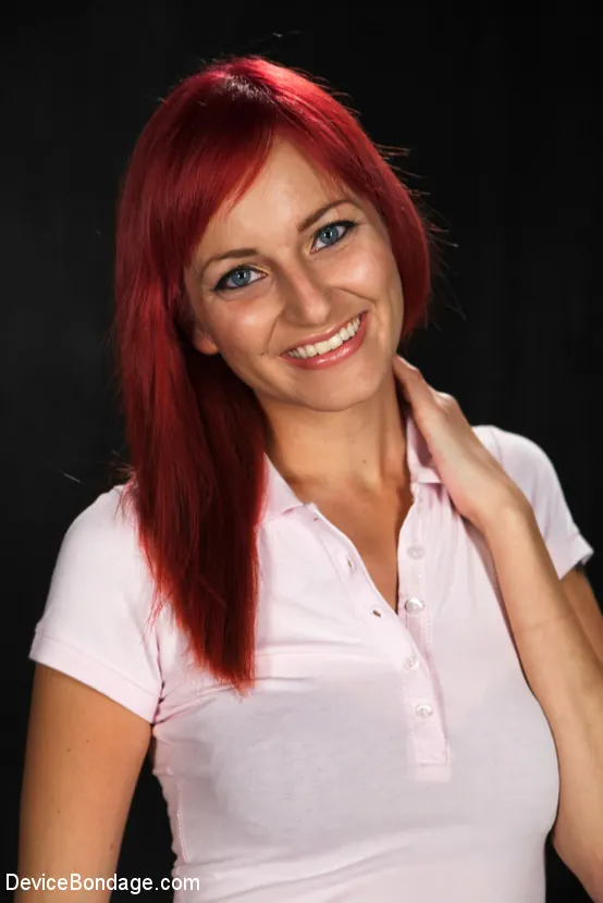 フェニックスアスキーニ に 'フェニックスアスキーニ' from 'Kink' (写真 2) Kink 'フェニックスアスキーニ' 主演 フェニックスアスキーニ (写真 2)