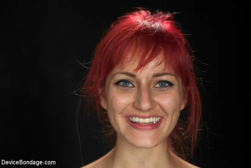 フェニックスアスキーニ に 'フェニックスアスキーニ' from 'Kink' (写真 4) Kink 'フェニックスアスキーニ' 主演 フェニックスアスキーニ (写真 4)