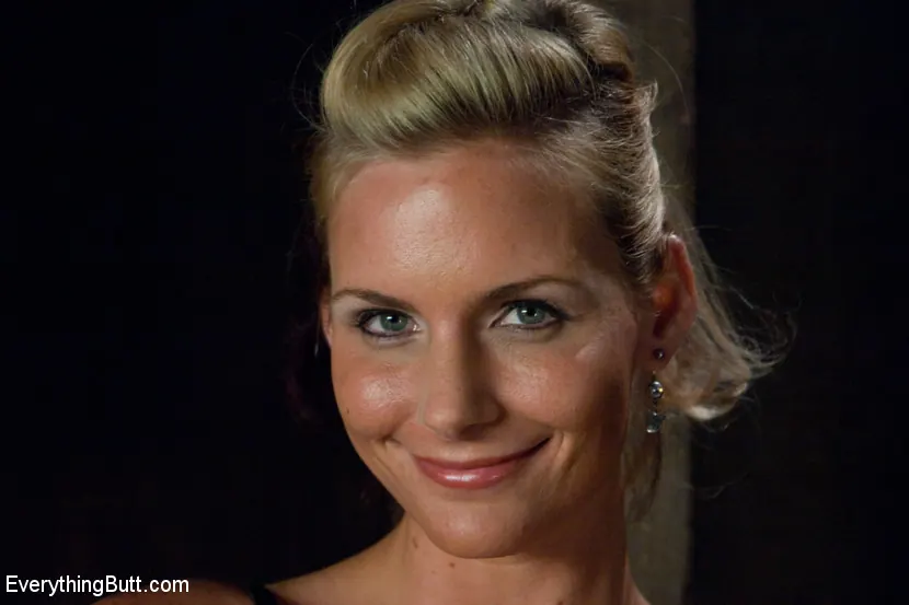 Kink 'Reina anal' protagonizando Phoenix Marie (foto 2)