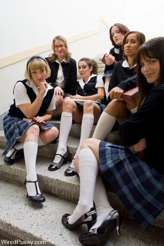 Kink 'Revenge is Sweet' starring Princess Donna Dolore (Photo 2)