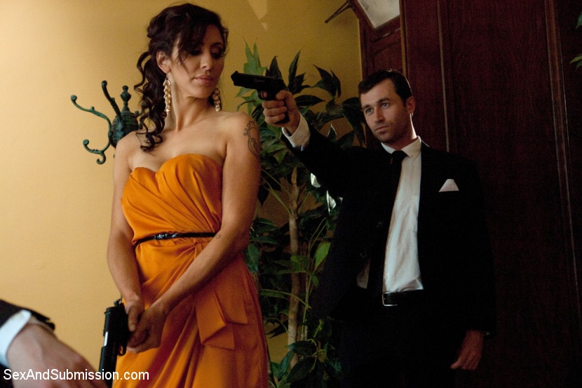 Kink 'Spy vs Spy: The Medvedenko Affair A Feature Presentation' starring Princess Donna Dolore (Photo 25)