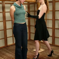 Princess Kali in and trixie kitten (Photo 1) Princess Kali in 'Kink' and trixie kitten (Thumbnail 1)