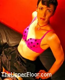 Kink 'アナルAcrobatのプロキシページには、家の奴隷が尻でそれを取る方法を示しています' 主演 Proxy Paige (写真 16)