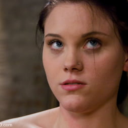 Raina Verene に 'Kink' Raina Vereneのトレーニング、3日目 (サムネイル 8)