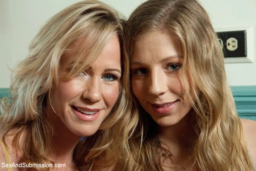 Kink '甘いタブー' 主演 Simone Sonay (写真 2)