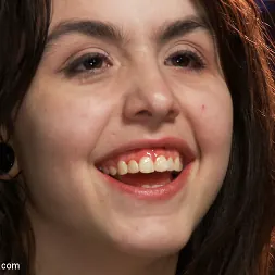 Tegan Tate に 'Kink' 小さなかわい子は、見知らぬ人の前で彼女のお尻に大きなコックを取得します！ (サムネイル 6)