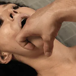 Raven Lane に 新しい女は緊縛とセックスに服従します (写真 27) Raven Lane に 'Kink' 新しい女は緊縛とセックスに服従します (サムネイル 27)