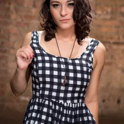 Raven Rocket に かなり痛みを愛する (写真 2) Raven Rocket に 'Kink' かなり痛みを愛する (サムネイル 2)