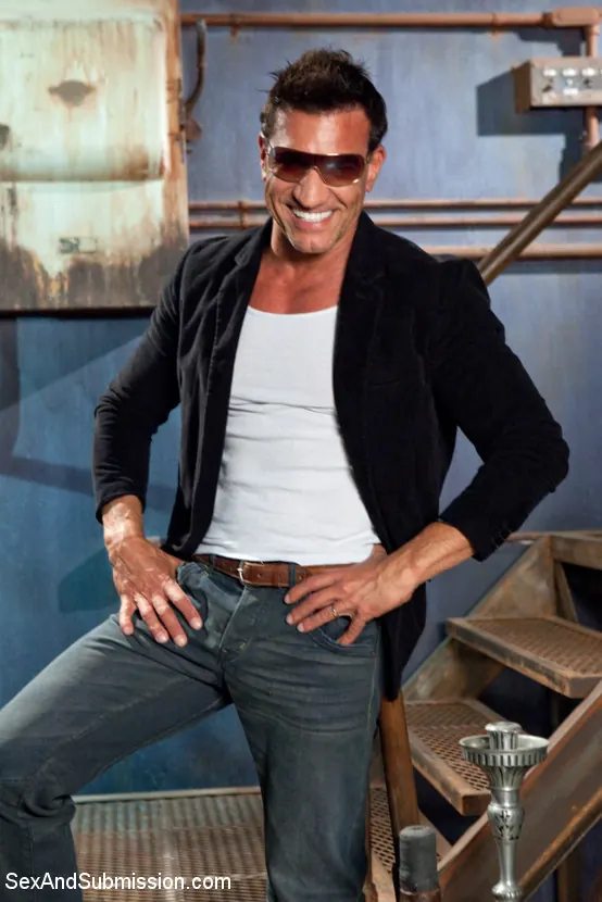 Renee Roulette en 'La hija del senador' from 'Kink' (foto 2) Kink 'La hija del senador' protagonizando Renee Roulette (foto 2)