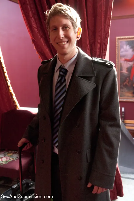 Kink 'Customer Service Slut' starring Rilynn Rae (Photo 16)