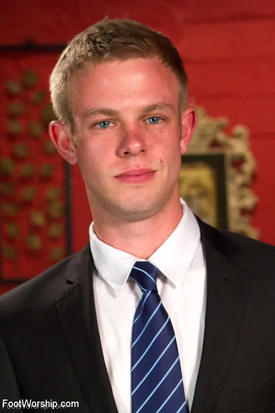 Kink 'Nueva novia tiene sexo con los pies' protagonizando Rilynn Rae (foto 12)