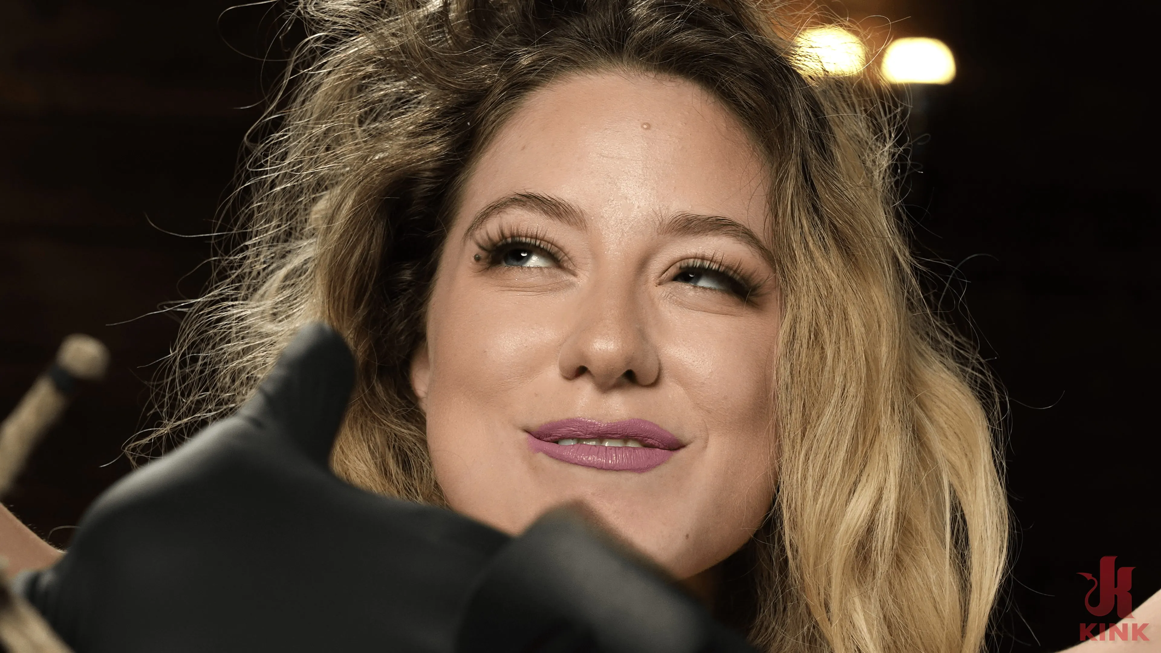 River Lynn に 'リバーリン:初心者は束縛と支配の彼女の最初の味を得る' from 'Kink' (写真 10) Kink 'リバーリン:初心者は束縛と支配の彼女の最初の味を得る' 主演 River Lynn (写真 10)