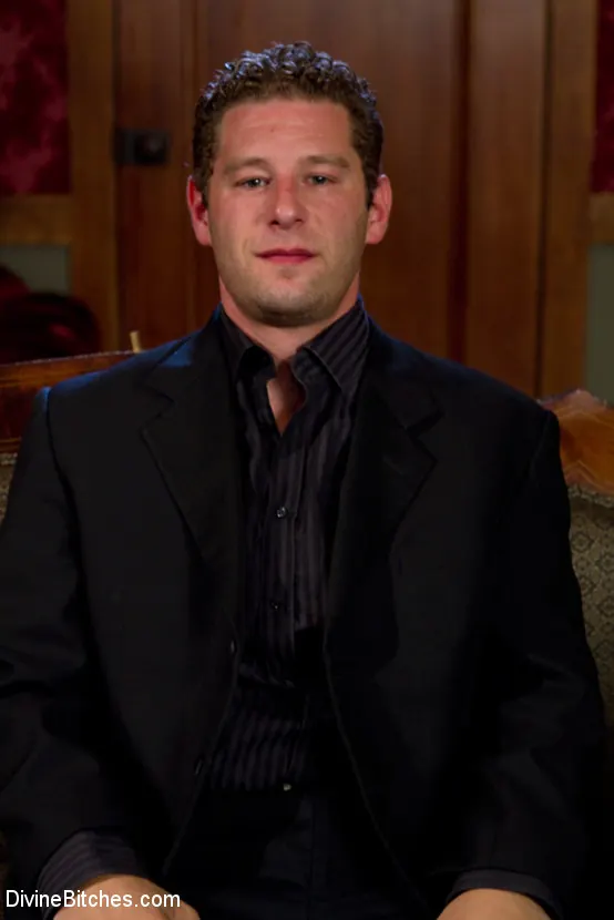 Rod Spunkel en 'Un cornudo rico no es lo mismo que un cornudo bien dotado' from 'Kink' (foto 19) Kink 'Un cornudo rico no es lo mismo que un cornudo bien dotado' protagonizando Rod Spunkel (foto 19)