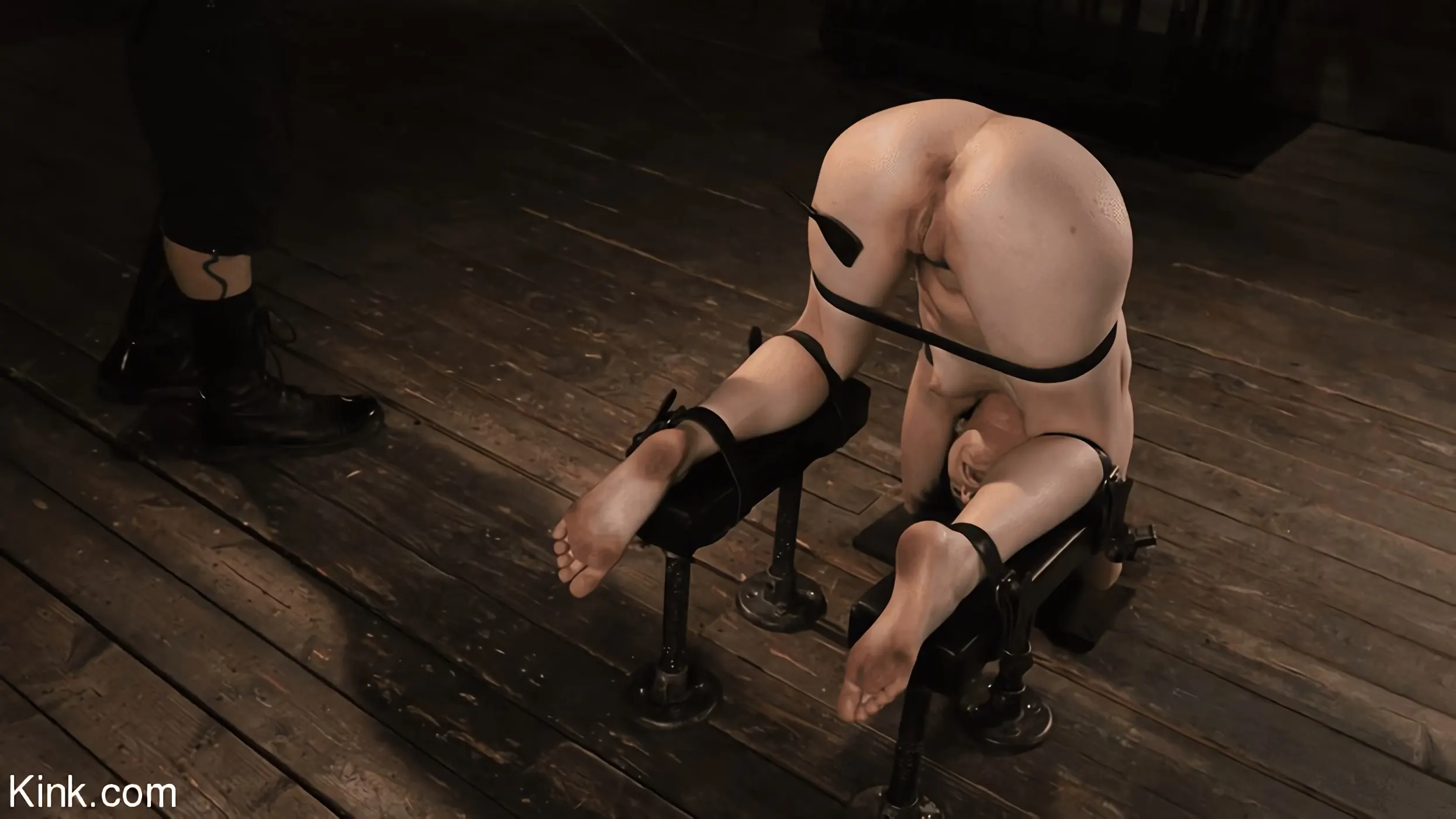 Kink 'Rosalyn Sphinx: ¡Esclavitud agotadora, tormento y un Sybian!' protagonizando Rosalyn Sphinx (foto 12)