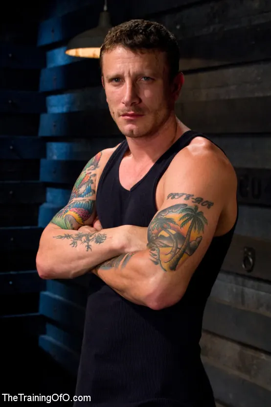 Roxanne Rae en 'Puta anal entrenada para obedecer' from 'Kink' (foto 17) Kink 'Puta anal entrenada para obedecer' protagonizando Roxanne Rae (foto 17)