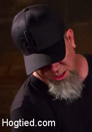 Roxanne Rae en 'Chica universitaria sufre esclavitud extrema y dominación brutal' from 'Kink' (foto 18) Kink 'Chica universitaria sufre esclavitud extrema y dominación brutal' protagonizando Roxanne Rae (foto 18)