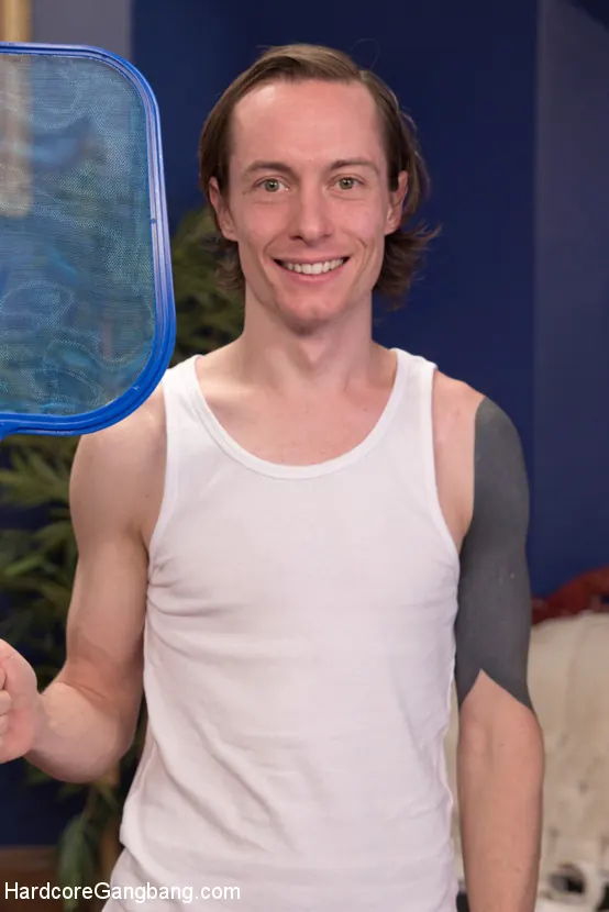 Kink 'ハードボディ豊富なブラットトリプル詰まった激しいハードコックの詰まったチョーク！' 主演 Roxanne Rae (写真 1)