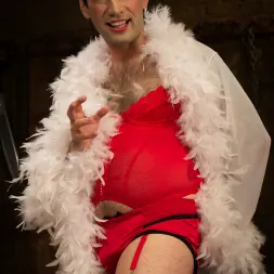 Roxy Raye en ¡Infierno Gaper! (foto 4) Roxy Raye en 'Kink' ¡Infierno Gaper! (Miniatura 4)