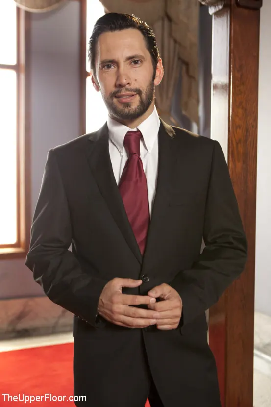 Roxy Rox に '妻のトレーダー' from 'Kink' (写真 14) Kink '妻のトレーダー' 主演 Roxy Rox (写真 14)