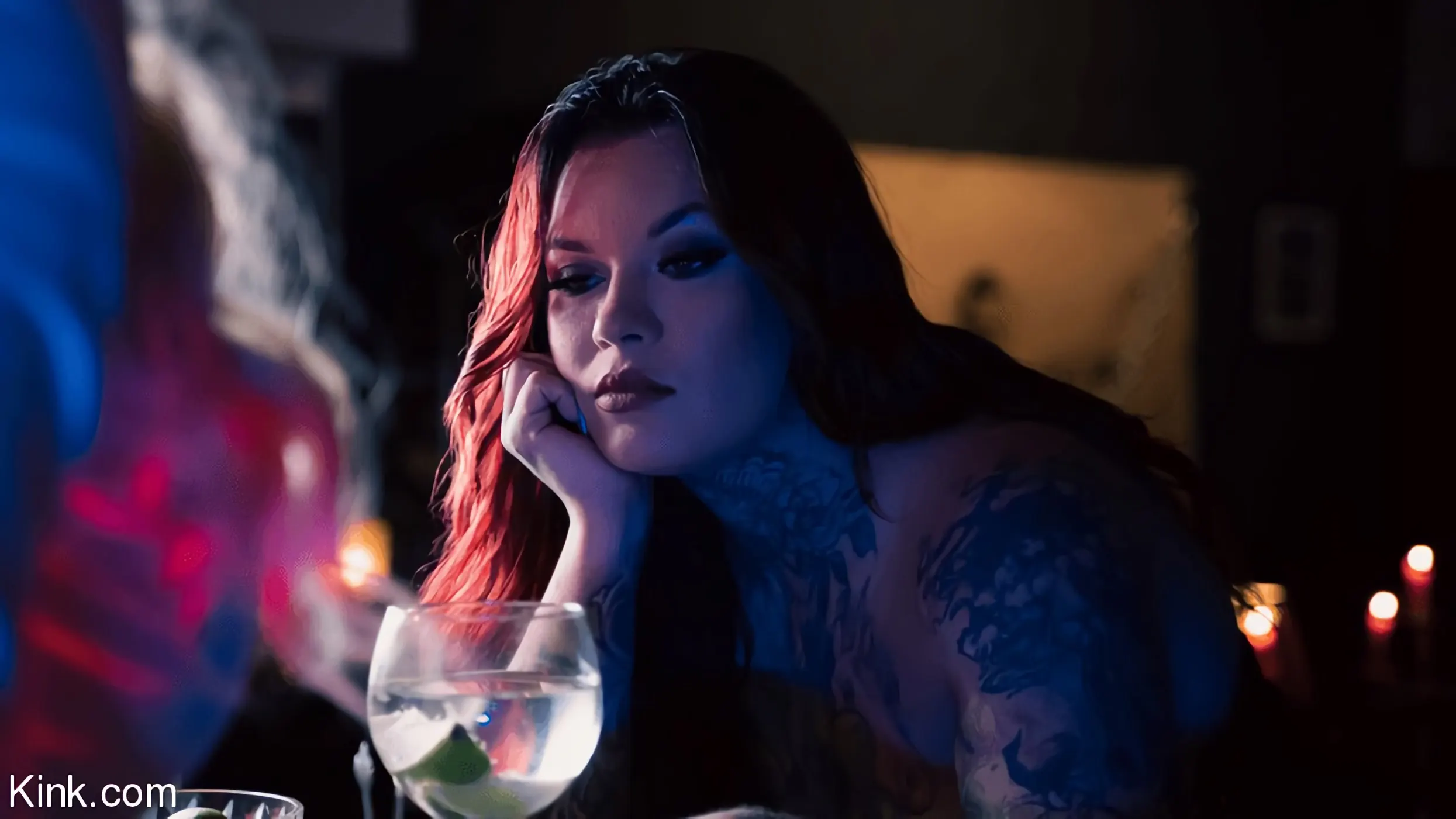 Sabien Demonia に 'スペインでの空想:サビエン・デモニアとトーリ・カミングス' from 'Kink' (写真 2) Kink 'スペインでの空想:サビエン・デモニアとトーリ・カミングス' 主演 Sabien Demonia (写真 2)