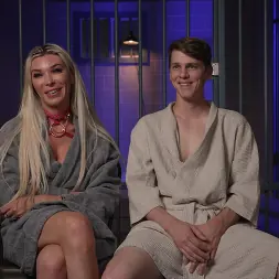 Sage Roux en 'Kink' Un agujero para el guardia de la prisión (Miniatura 16)