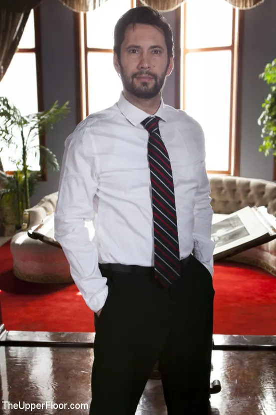 Kink 'Esclava sexual malcriada rota y follada' protagonizando Samantha Hayes (foto 27)