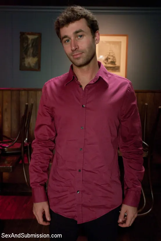 Kink 'Maltratada: Sara Jay' protagonizando Sara Jay (foto 1)