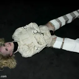 Sarah Jane Ceylon in 'Kink' CLASSIC SHOOT WITH CYD BLACK, SARAH JANE CEYLON, AND CLAIRE ADAMS! (Thumbnail 13)