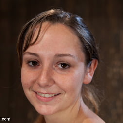 Sasha に 'Kink' 無実の19歳の初心者+アルファ=ピュアマジック (サムネイル 7)