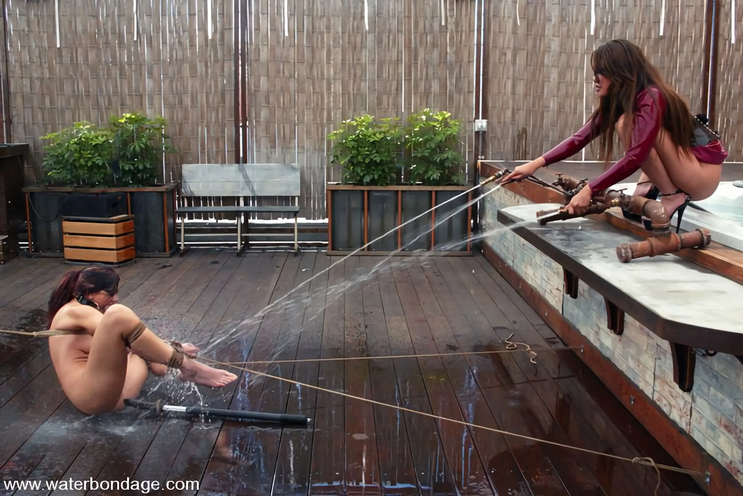 Satine Phoenix に 'アニー・クルスとサティーン・フェニックス' from 'Kink' (写真 5) Kink 'アニー・クルスとサティーン・フェニックス' 主演 Satine Phoenix (写真 5)