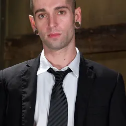 Savannah Fox に セックス控除最高入札者にオークション! (写真 12) Savannah Fox に 'Kink' セックス控除最高入札者にオークション! (サムネイル 12)