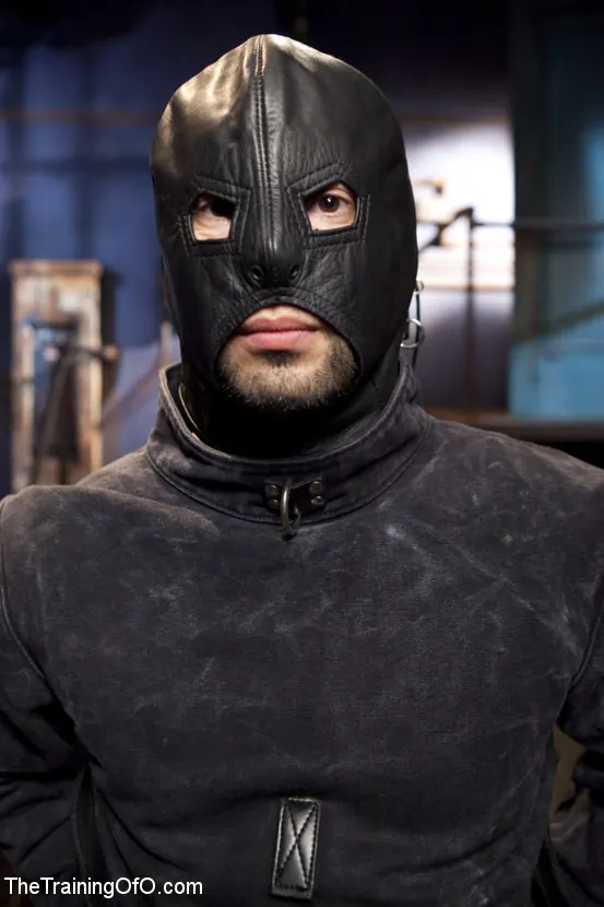 Savannah Fox in 'Training That Ass, Savannah Fox Day One' from 'Kink' (Photo 8) Kink 'Training That Ass, Savannah Fox Day One' starring Savannah Fox (Photo 8)