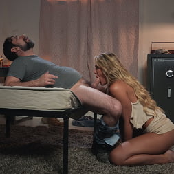 Savvy Suxx in 'Kink' Savvy Houseguest (Thumbnail 8)