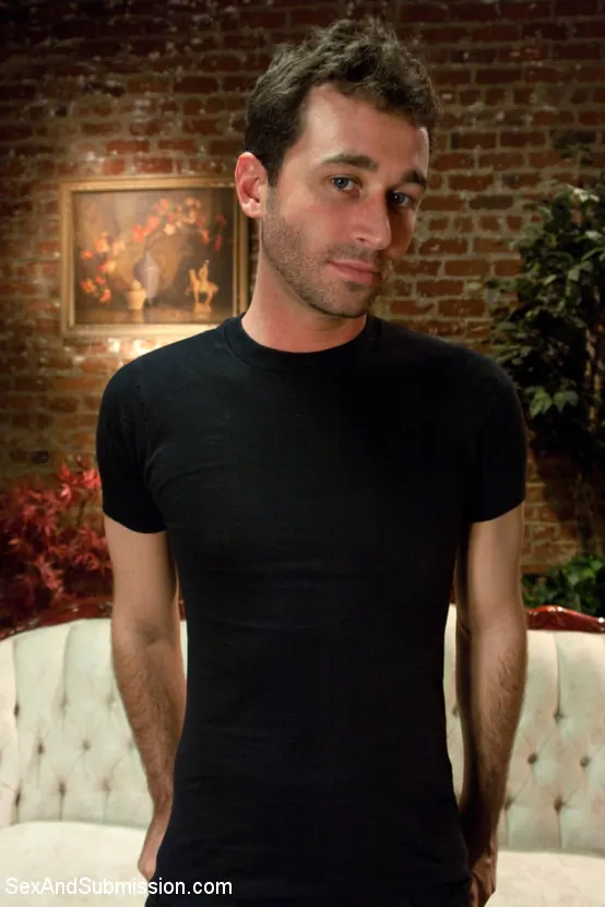 Kink 'サプライズデート' 主演 Sensi Pearl (写真 13)