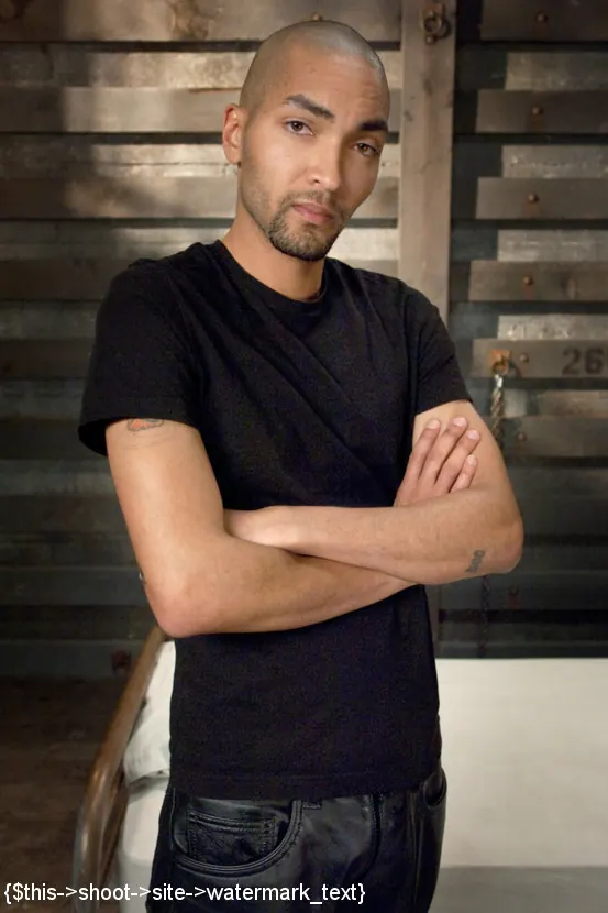 Kink 'パブリックスクワットフェスト！大きなおっぱい、ラウンドの尻は社会的に屈辱！' 主演 Serena Ali (写真 11)