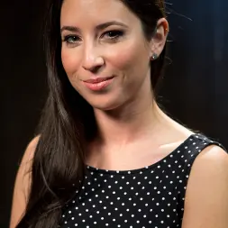 Serena Blair に 'Kink' 箱入り (サムネイル 2)