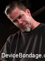 Kink '箱入り' 主演 Serena Blair (写真 17)