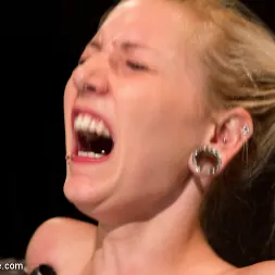 Serena Blair に 'Kink' 二重線量 - しなやかなサイレントタイプと厄介なsquirter (サムネイル 15)