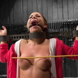 Serena Blair in 'Kink' Mz Berlin vs Serena Blair (Thumbnail 6)