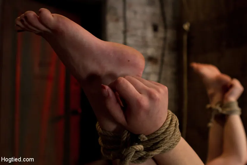 Kink '小さな5'0 100ポンドの女の子は、究極のファック私の位置です。オーガズムが最大にオーバーロード！大量の潮吹き。' 主演 Serena Blair (写真 10)