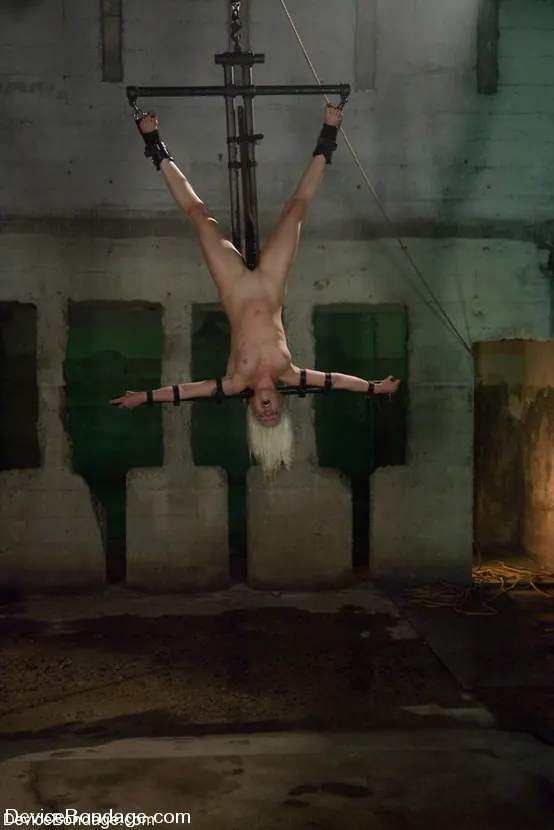 Kink 'Jade Indica, Lorelei Lee and Sexy Jade Part 4 of 4 of the June Live Feed' starring Sexy Jade (Photo 9)