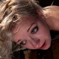 Shae Simone in 'Kink' Fresh Meat (Thumbnail 4)