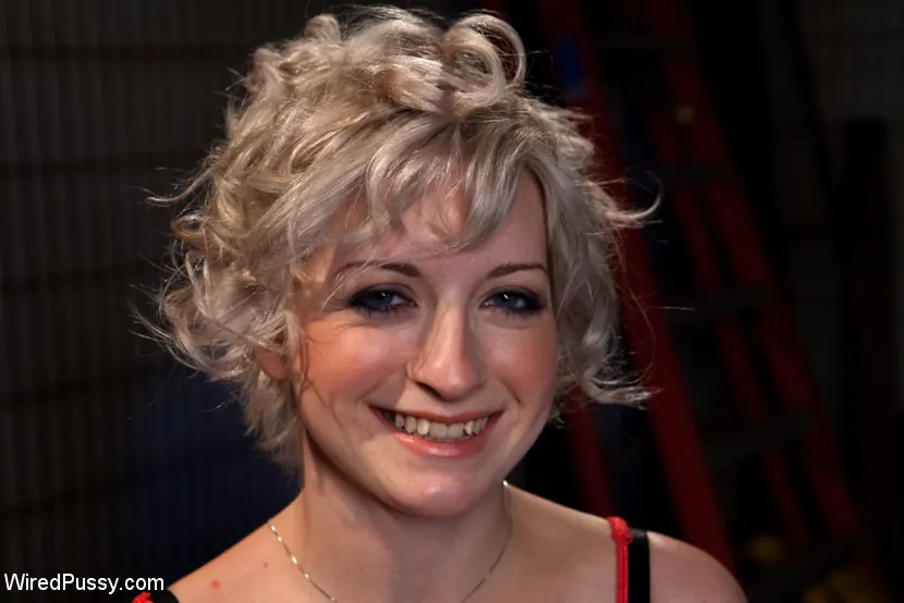 Kink '新鮮な肉' 主演 Shae Simone (写真 8)