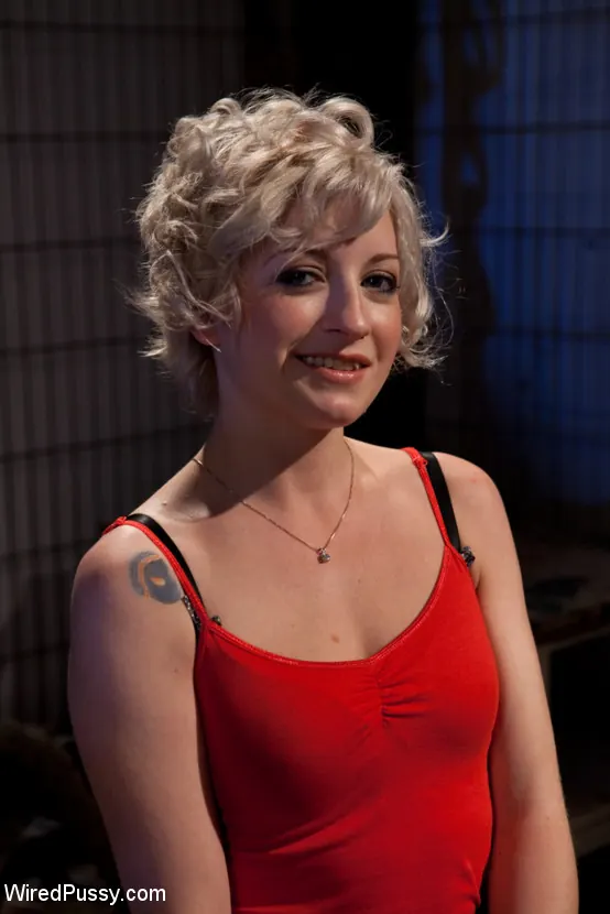 Kink '新鮮な肉' 主演 Shae Simone (写真 9)