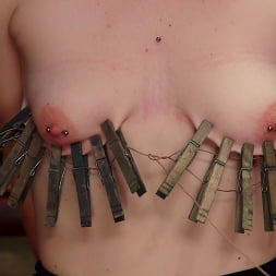 Simone Sonay に 'Kink' 上級奴隷たちの戦い (サムネイル 25)